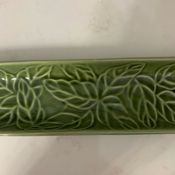 🫒 Green Ceramic Serving Plate/Dish - Picture 3 of 9
